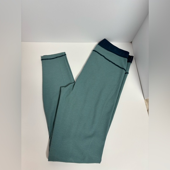 Fabletics Women's Waffle Leggings in the color Arctic Wave/Midnight Wave. - Picture 7 of 10